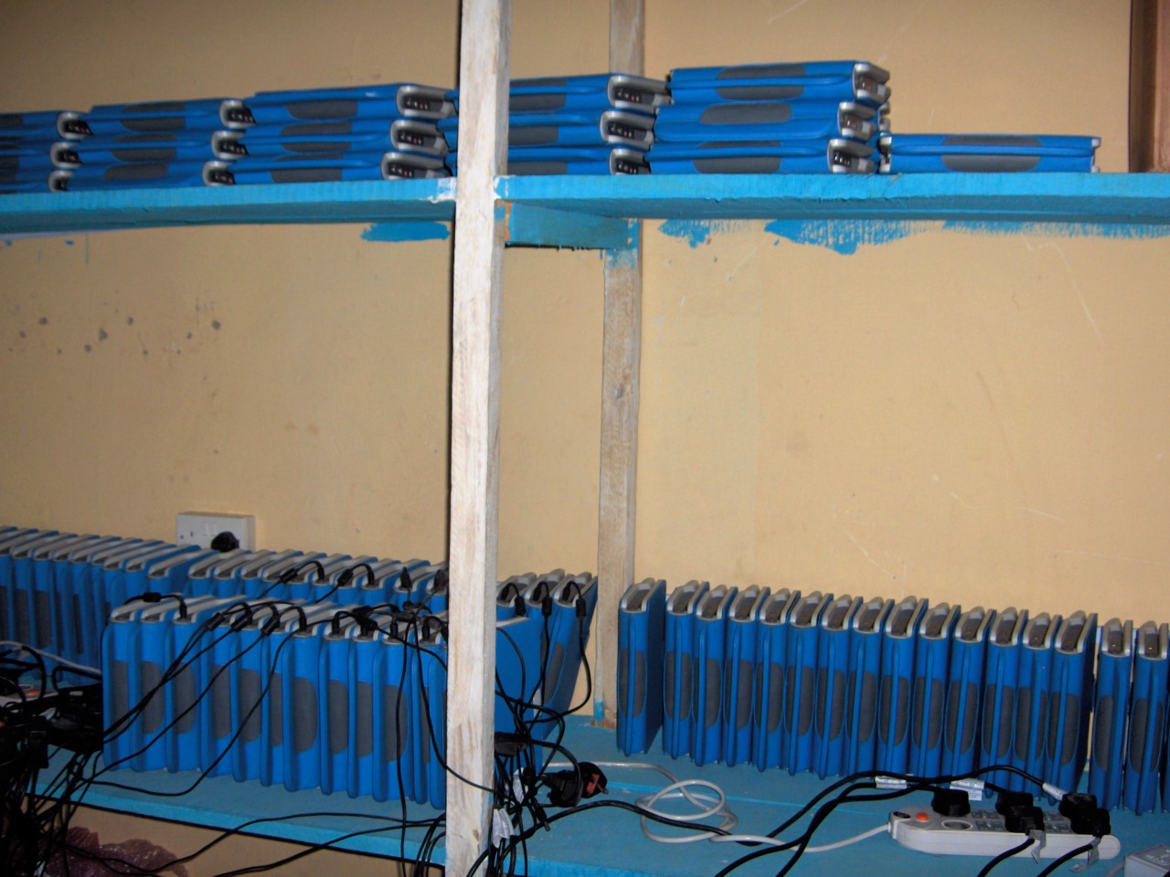 OLPC and Intel Classmate PC in Nigeria /static/Nigeria/hpim2143.jpg